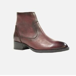 Frye Women's Ankle Boots in Burgundy